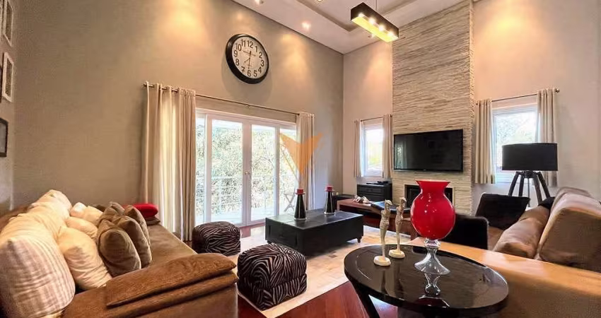 Sobrado à venda, 4 suítes, 7 banheiros, 6 vagas, 611m² Condomínio Forest Hills