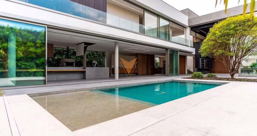 Mansão à venda, 4 suítes, 7 banheiros, 8 vagas, 1300m², Residencial Tamboré II - Santana de Parnaíb