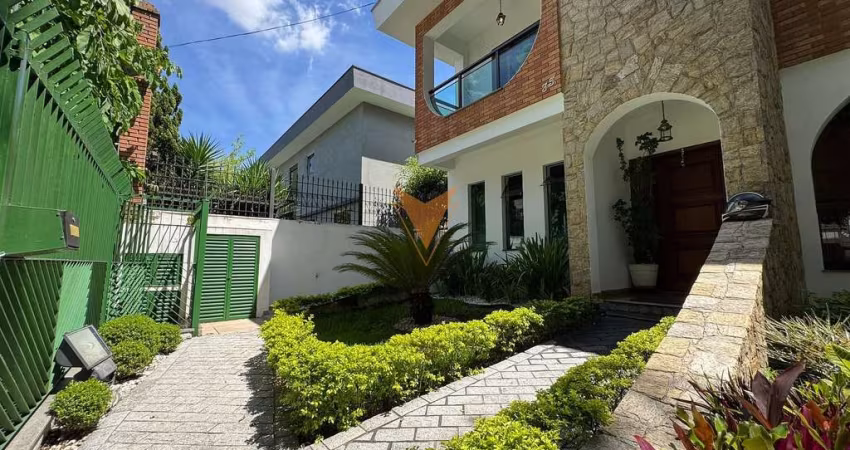 Sobrado à venda, 5 quartos, 3 suítes, 3 banheiros, 7 vagas, 777m²,  City América, São Paulo, SP