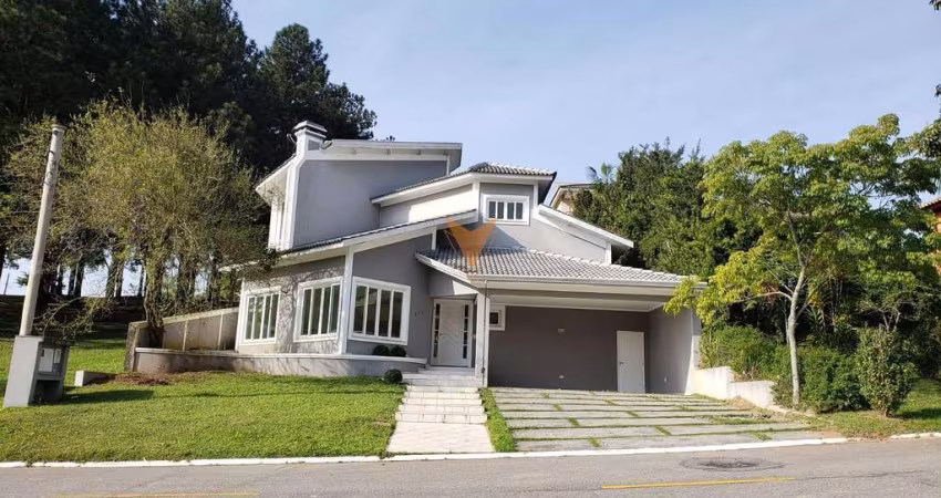 Casa à venda - Residencial Morada dos Lagos - Barueri - SP.  4 Dormitórios,  2 salas, Lareira, Cozi