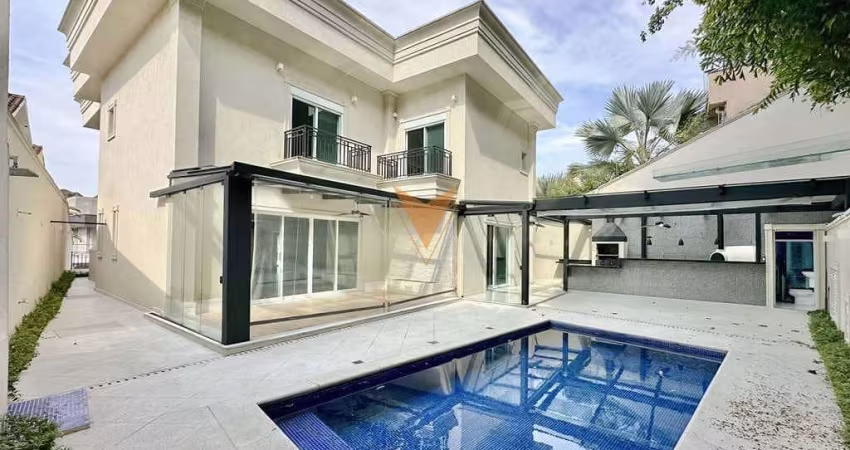 Casa à venda, Condomínio São Paulo II, Cotia, SP - 4 Suítes, 6 Banheiros, 4 Vagas, 468m² - Neocláss