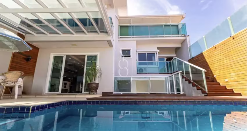 Casa com 3 quartos à venda na Rua Araticum, Uberaba, Curitiba