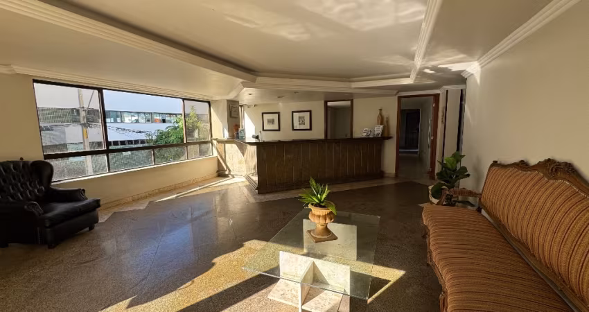 Vendo Hotel ou todo o espaço  pra construir prédio