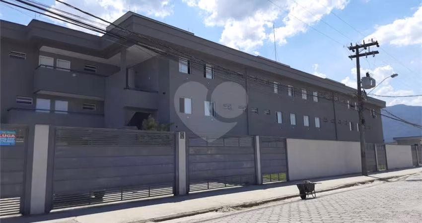 Condomínio com 2 quartos à venda ou para locação em Chácaras - SP