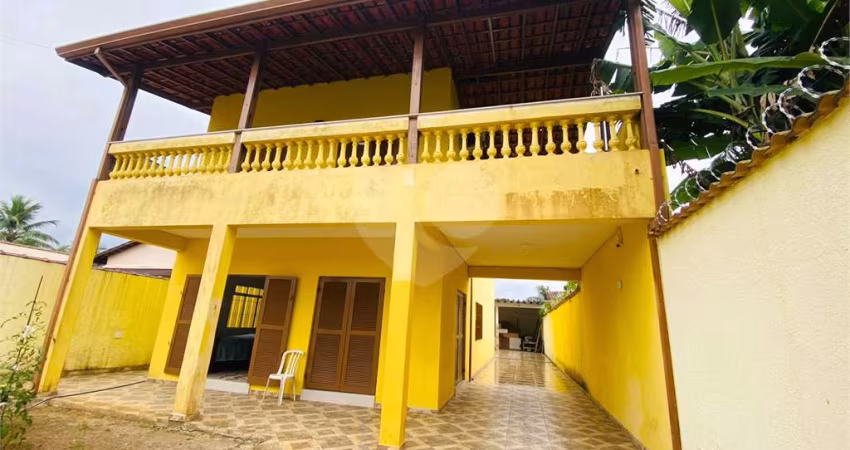Sobrado com 3 quartos à venda em Indaiá - SP