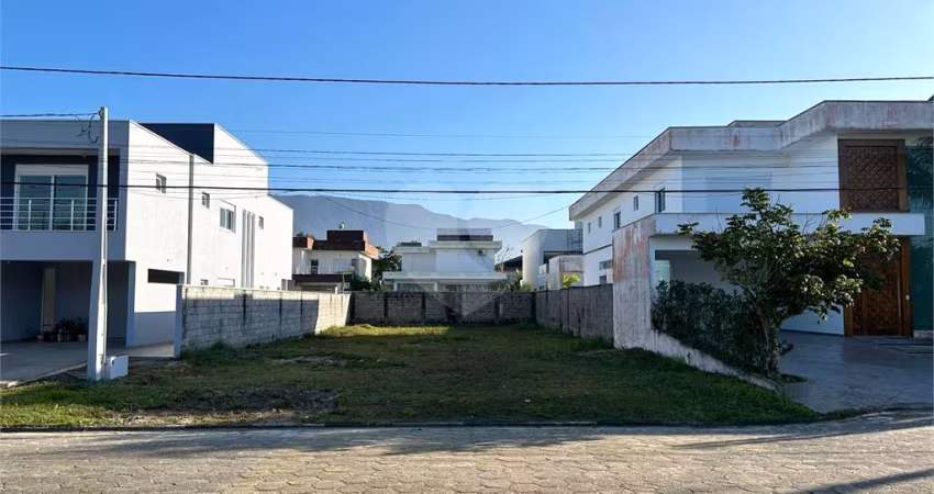 Terreno à venda em Maitinga - SP