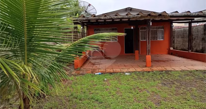 Casa com 3 quartos à venda em Boraceia - SP