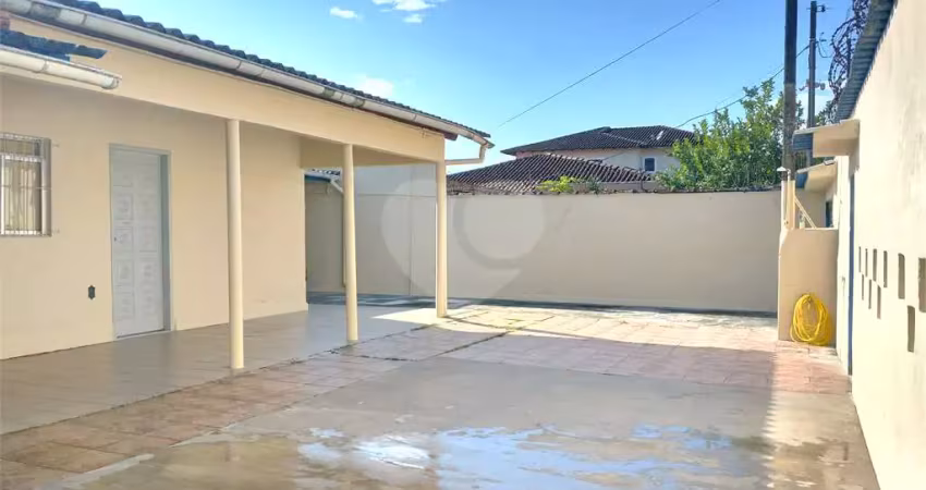 Casa com 3 quartos à venda na General Osório, Centro, Bertioga