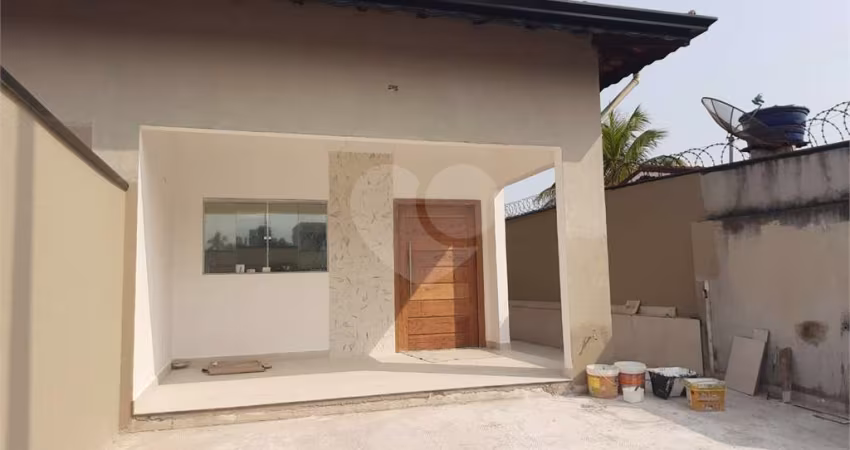 Casa com 3 quartos à venda em Boraceia - SP