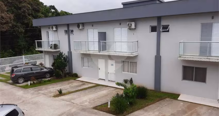 Condomínio com 2 quartos à venda em Jardim Raphael - SP