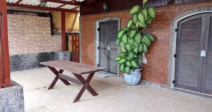 Casa com 3 quartos à venda na Luiz Otavio, Vista Linda, Bertioga