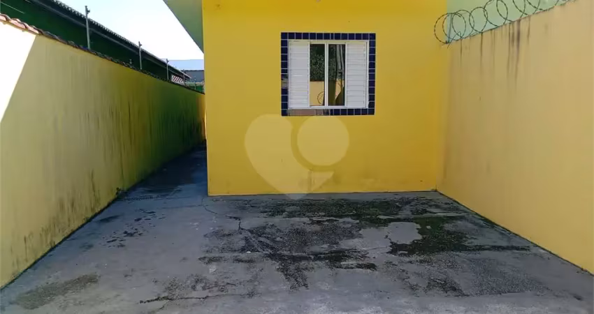 Casa com 2 quartos à venda na Emmanoel Thaumaturgo, Vista Linda, Bertioga