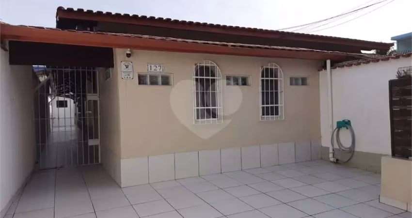 Casa com 2 quartos à venda na Aprovada 106, Jardim Rio da Praia, Bertioga