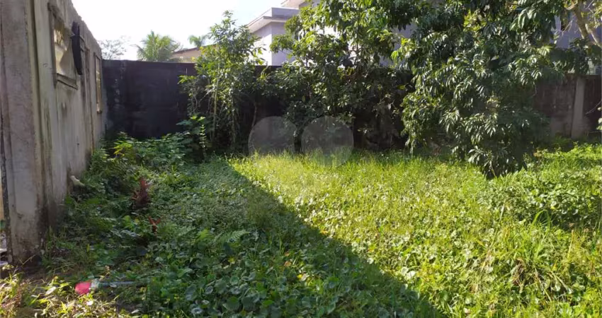 Terreno à venda na Alberto Augusto De Andrade, Maitinga, Bertioga