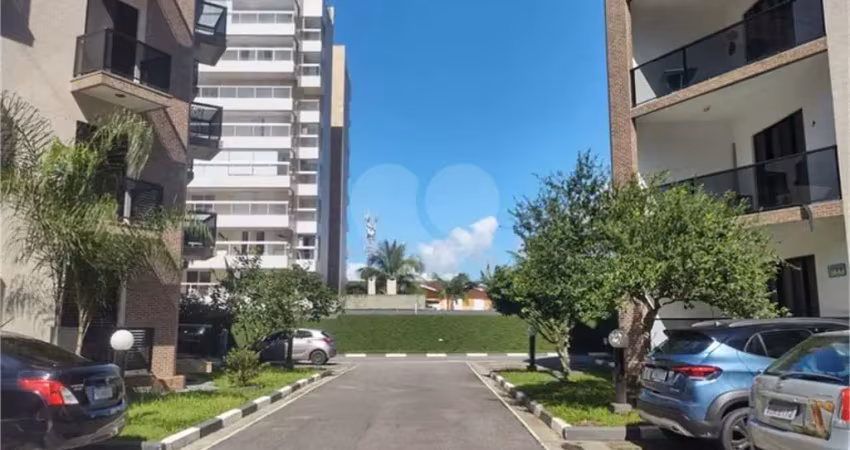 Condomínio com 2 quartos para locação em centro - sp
