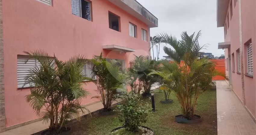 Condomínio com 2 quartos à venda em rio da praia - sp