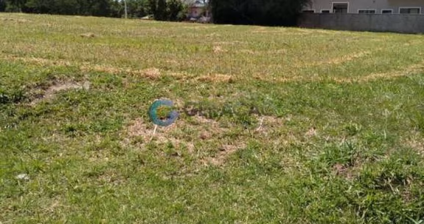 Terreno em condomínio fechado para venda com 700m² no Urbanova