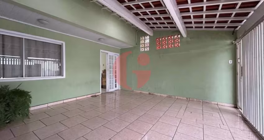Casa Sobrado para venda de 4 Dorm. 1 Suíte - 210m² no Jardim das Indústrias