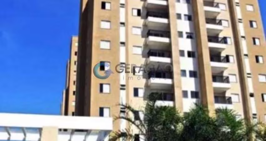 Apartamento de 03 Dorm. e 01 Suíte - 80,00m² em Jacareí