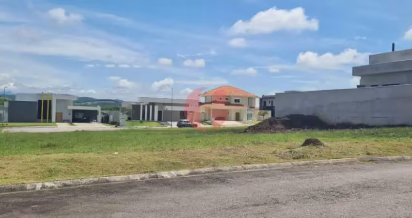 Terreno plano no Colinas do Paratehy Norte