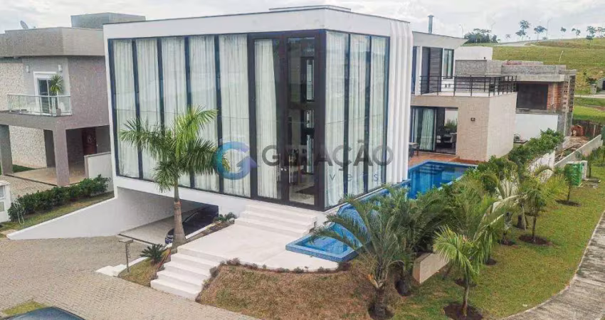 Casa em Condomínio Fechado com 04 Dorm. E 04 Suítes - 425,00m² no Residencial Alphaville II