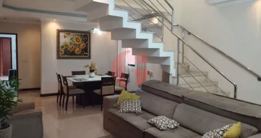 Sobrado para venda de 03 quartos com 196m² de área construída no bairro Bosque dos Eucaliptos