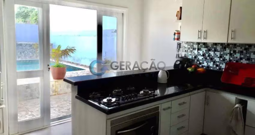 Casa sobrado com 350,00m² - Vila do Tesouro