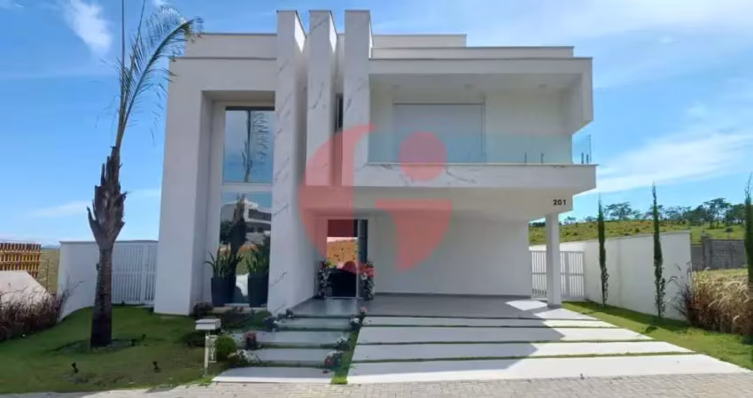 Casa em condomínio para venda com 04 suítes e piscina - 480m² no Alphaville II