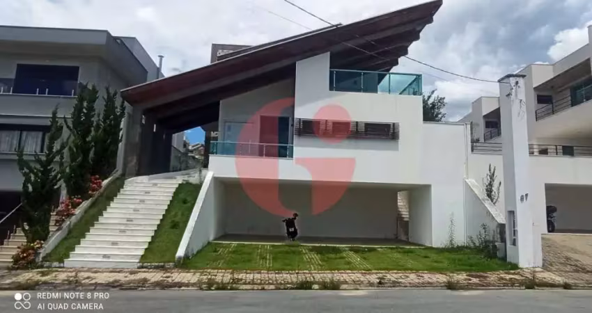 Casa para locação e venda com 3 quartos e 8 vagas de garagem com 450m² - Jaguary