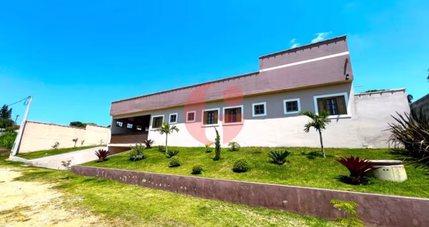 Linda casa de campo, situada em Paraibuna