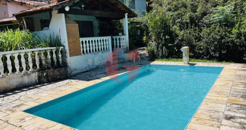 Chácara em condomínio para venda com 06 quartos e 05 vagas de garagem - 453m² em Lagoinha | Jacareí-SP