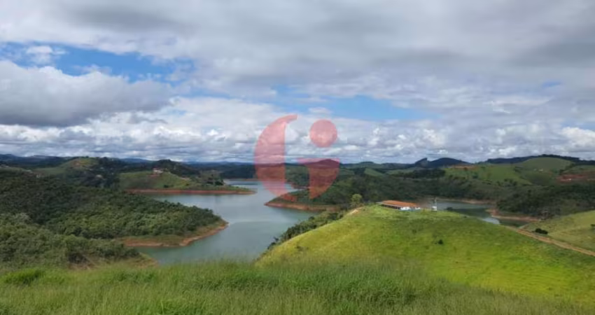 Chácara para venda com 06 quartos - 411.000m² de área de terreno - Jacareí - SP