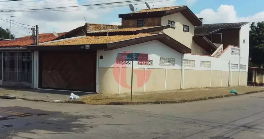 Casa para venda com 3 quartos e 2 vagas de garagem - 200m² no bairro Jardim Morumbi