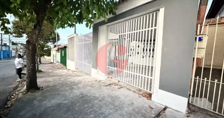 Casa térrea para venda e locação com 3 quartos e 2 vagas de garagem - 146m² no Centro de SJC
