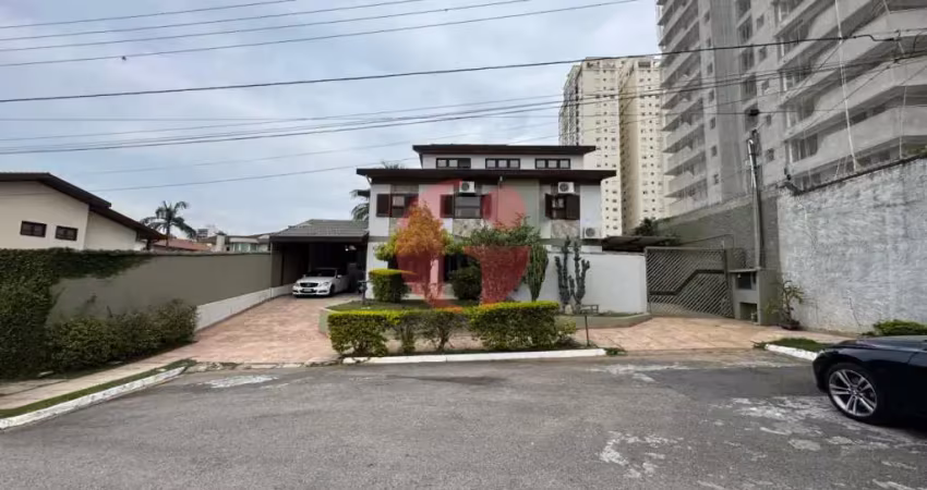 Casa em condomínio fechado para venda com 03 quartos (1 suíte) - 253,71m² no bairro Jardim Aquarius