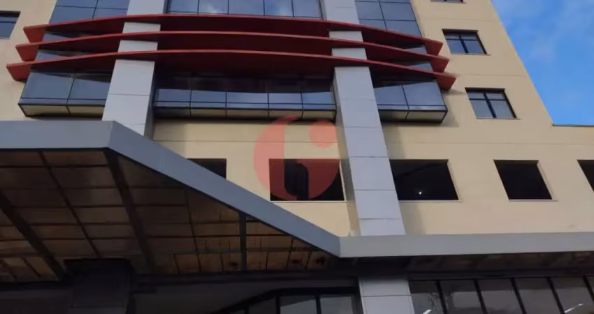 Salão para locação com 04 banheiros e 06 vagas de garagem- zona central sjc