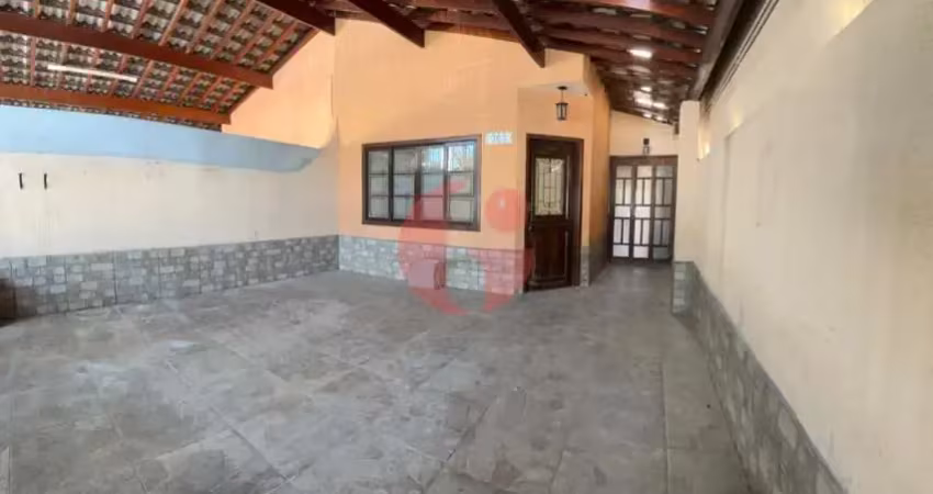Casa à venda com 02 dormitórios e 01 banheiro- 70 m² construídos- no bairro vila tesouro.