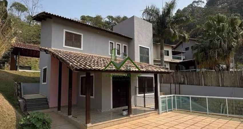 Casa em Condomínio em Penedo, Itatiaia/RJ