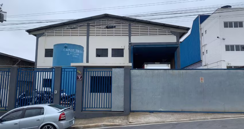 Galpão com 1.400 metros em área industrial ZUPI-1 - Próximo a Rodovia Indio Tibiriça