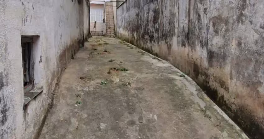 Casa/ terreno 300m - ótimo para construção de casas novas