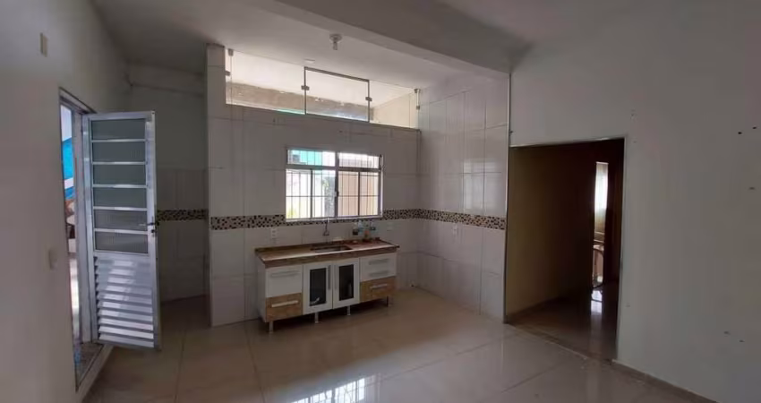 Casa para Venda em São Paulo, Jardim Carolina, 1 dormitório, 1 banheiro, 1 vaga