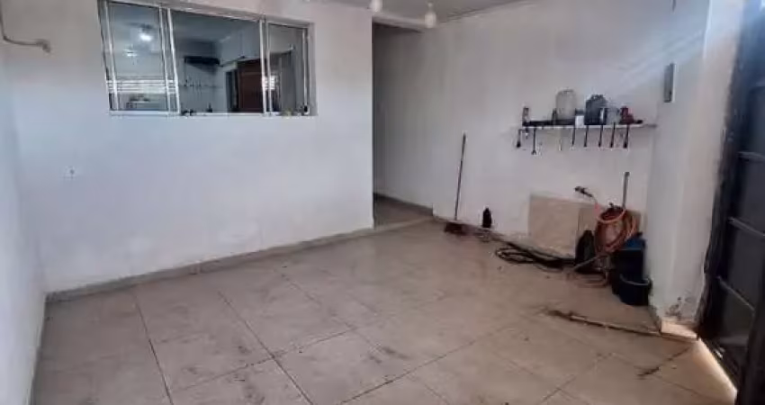 Casa para Venda em Itaquaquecetuba, Veraneio Maracanã, 2 dormitórios, 2 suítes, 1 banheiro, 2 vagas