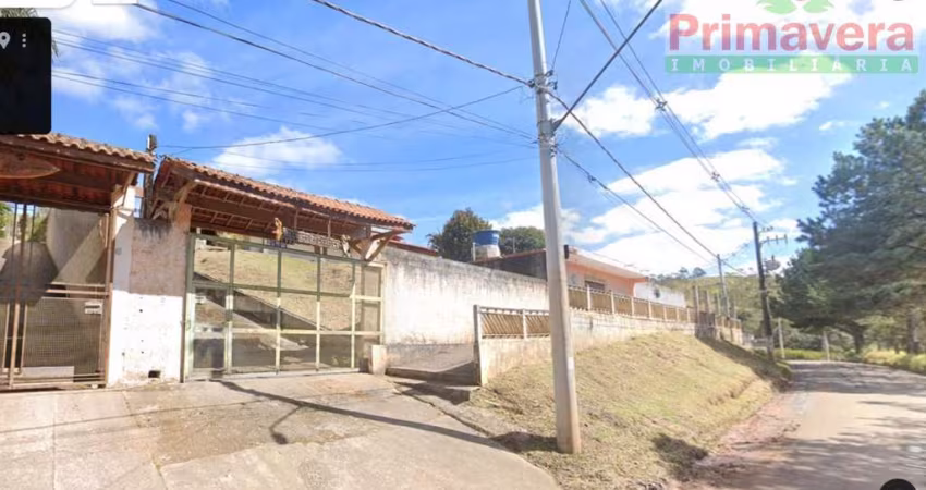 Chácara para Venda em Suzano, Parque do Heroismo, 3 dormitórios, 1 suíte, 4 banheiros, 3 vagas