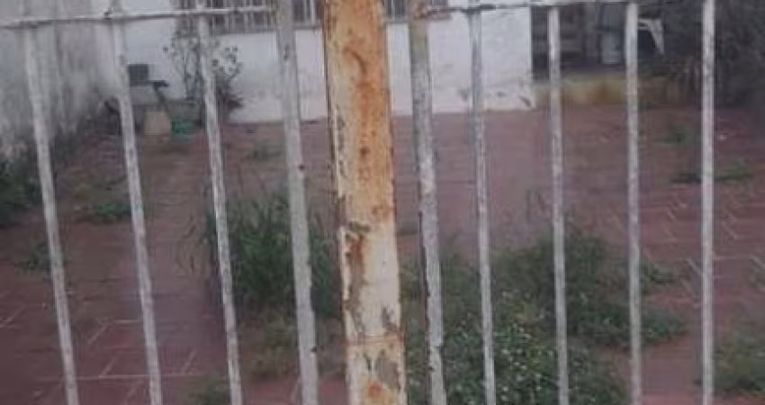 Casa para Venda em Poá, Centro, 1 dormitório, 1 banheiro, 2 vagas