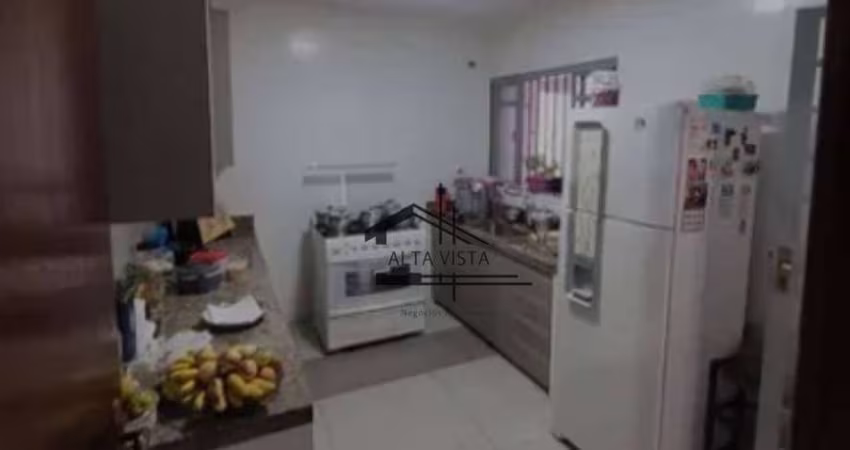 Casa com 3 dormitórios à venda, 172 m² por R$ 600.000 - Osvaldo Rezende - Uberlândia/MG