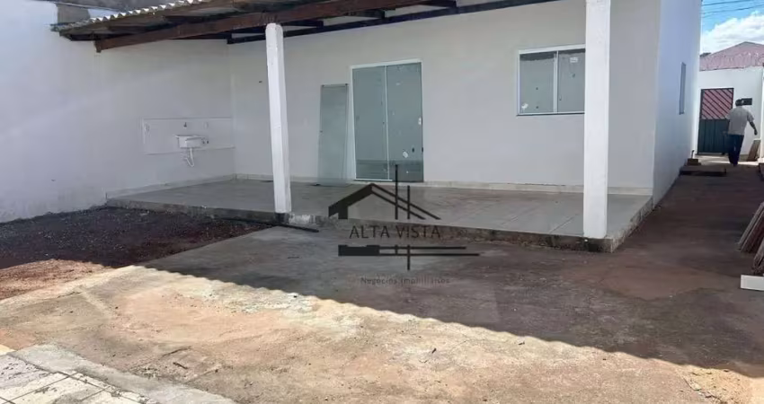 Casa com 3 dormitórios à venda, 125 m² por R$ 332.000 - Luizote de Freitas - Uberlândia/MG
