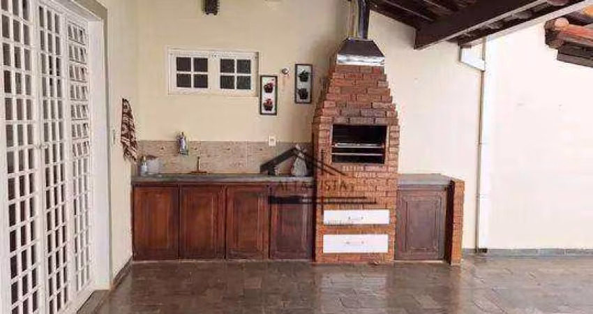 Casa com 5 dormitórios à venda, 296 m² por R$ 990.000 - Umuarama - Uberlândia/MG