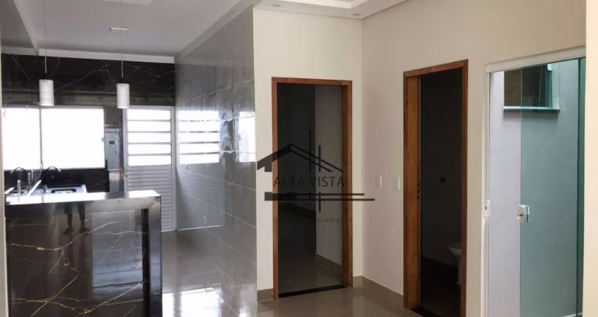 Casa com 2 dormitórios à venda, 68 m² por R$ 335.000 - Jardim Holanda - Uberlândia/MG