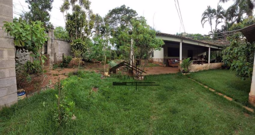 Chácara com 3 dormitórios à venda, 5700 m² por R$ 1.580.000,00 - Shopping Park - Uberlândia/MG