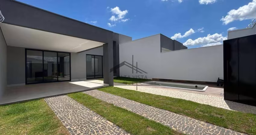 Casa com 3 dormitórios à venda, 140 m² por R$ 890.000,00 - Novo Mundo - Uberlândia/MG